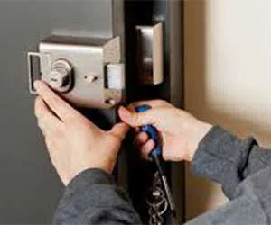 Gold Locksmith Store Sarasota, FL 941-677-7047 - commercial-locksmith-service